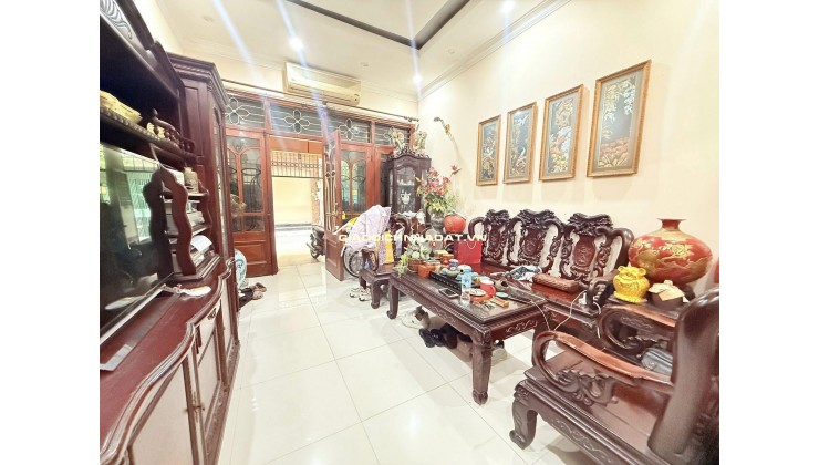 Mặt ngõ Hoàng Cầu, ô tô tránh kinh doanh, 2 thoáng, 100m, 5 tầng, 32 Tỷ